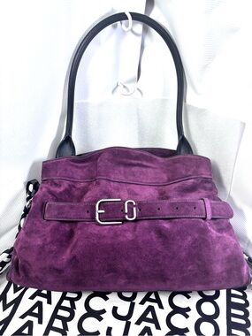 Marc Jacob’s The Dakota LG Shoulder Bag. Dark Plum.